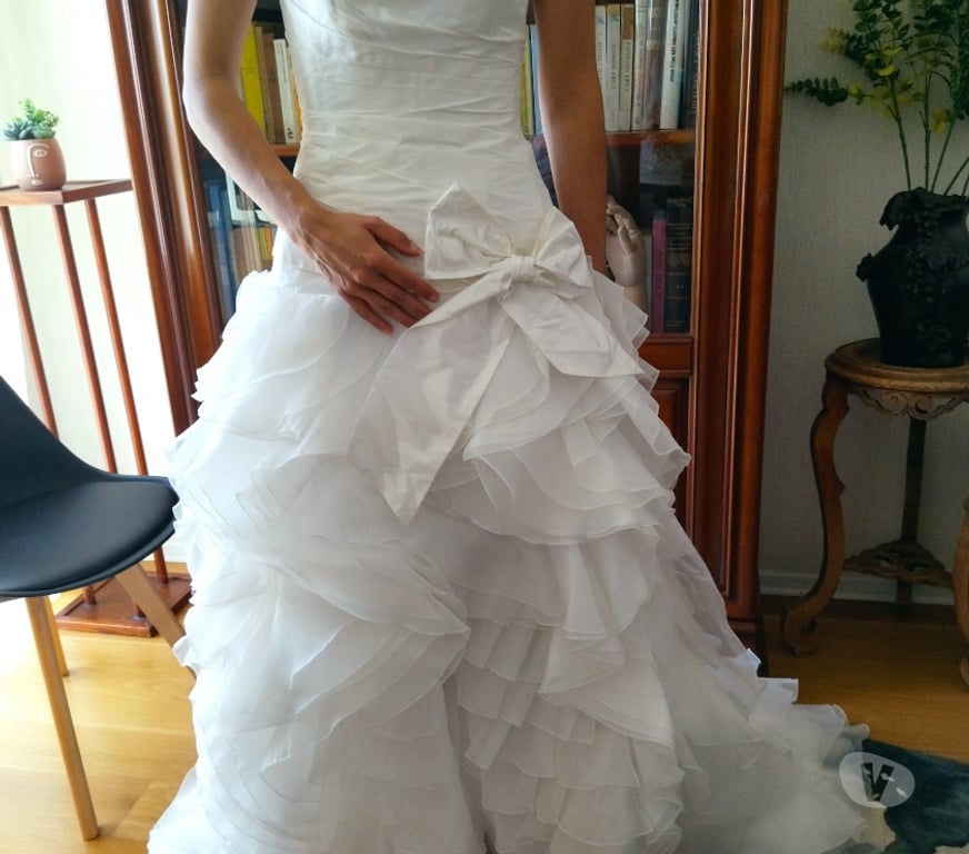 Vêtements occasion Puy-de-Dôme Clermont Ferrand - Photos Vivastreet Robe de mariée blanche Cymbeline