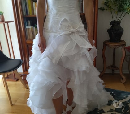 Vêtements occasion Clermont Ferrand Clermont Ferrand - Photos Vivastreet Robe de mariée blanche Cymbeline