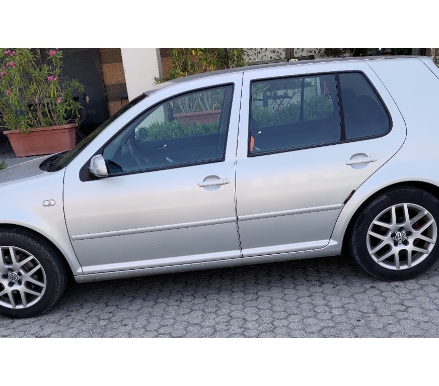 Voiture d'occasion Alpes-Maritimes Nice - Photos Vivastreet Volkswagen GOLF 4 IV