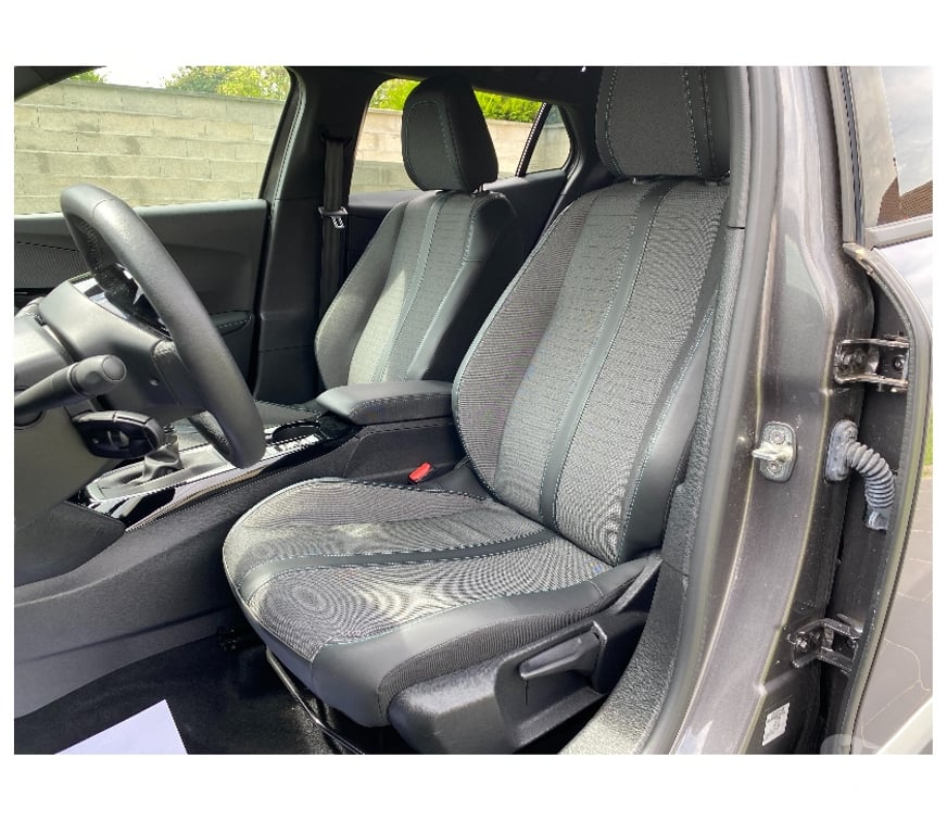 Voiture d'occasion Oise Nogent sur Oise - 60180 - Photos Vivastreet PEUGEOT 2008 ALLURE 130 CH ESSENCE BVM6 AN 2023 8620 KM