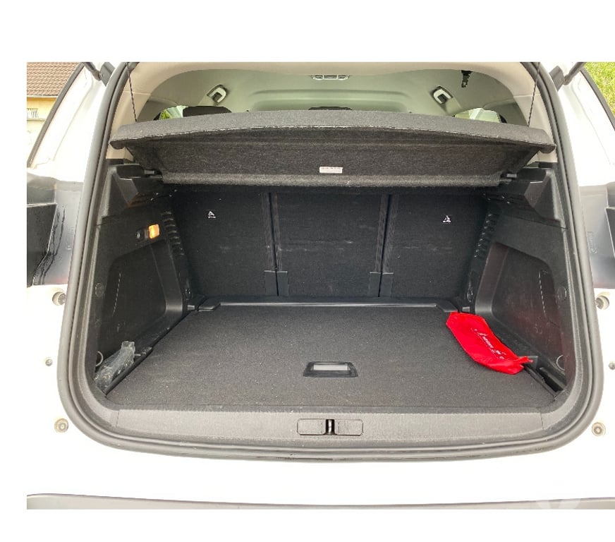 Voiture d'occasion Oise Nogent sur Oise - 60180 - Photos Vivastreet CITROEN C5 AIRCROSS FEEL PACK 130CH ESSENCE EAT8 AN 2023