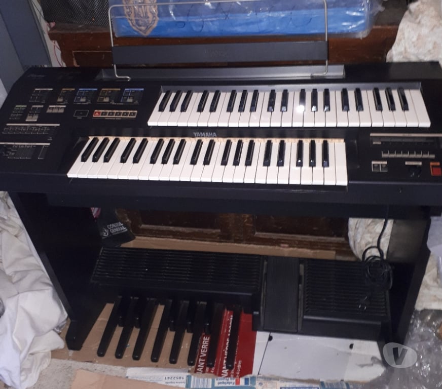 Instruments de musique Bouches-du-Rhône Aubagne - 13400 - Photos Vivastreet Orgue Yamaha ME 35 peu servi état neuf