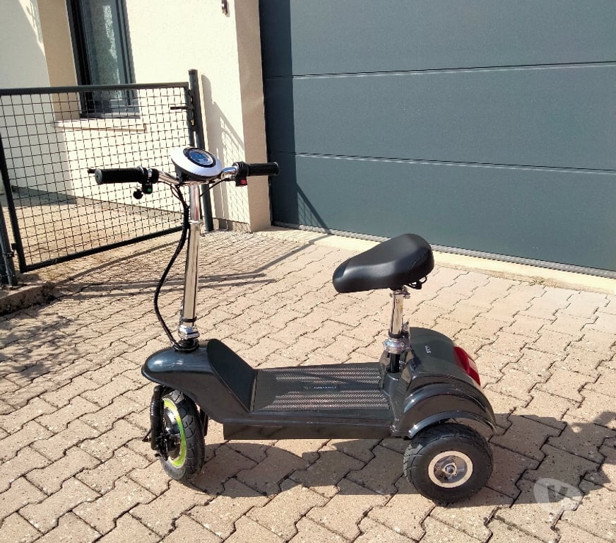 Scooter occasion Meurthe-et-Moselle Villers sous Preny - 54700 - Photos Vivastreet Scooter Électrique Pliant À 3 Roues Avec Siege