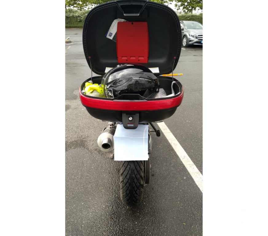 Moto d'occasion Val-de-Marne Bry sur Marne - 94360 - Photos Vivastreet BMW F 800 GT ABS 2014 révisée à 38 000 km chez BMW