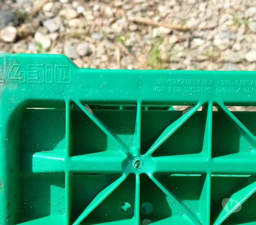 Var Pierrefeu du Var - 83390 - Photos Vivastreet CAISSES PLASTIQUES VERTES IFCO