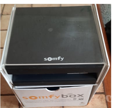 Photo - Video - Son La Source Orleans - Photos Vivastreet Box tahoma VI ancien modèle vous l'utiliser sans probème