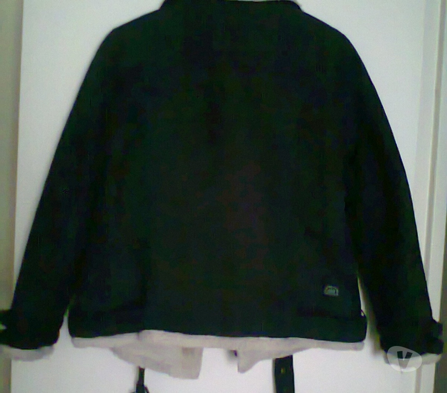 Vêtements occasion Alpes-Maritimes Nice - Photos Vivastreet Très beau blouson d’hiver fourré unisexe petite taille S