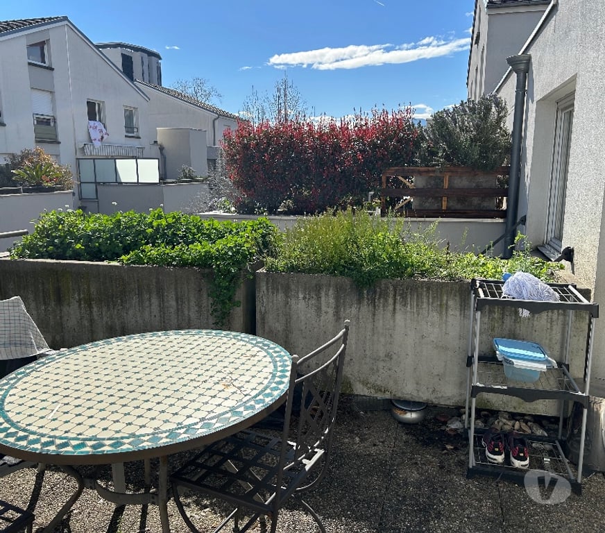 Appartements à vendre Isère Grenoble - Photos Vivastreet Triplex dans résidence sécurisée