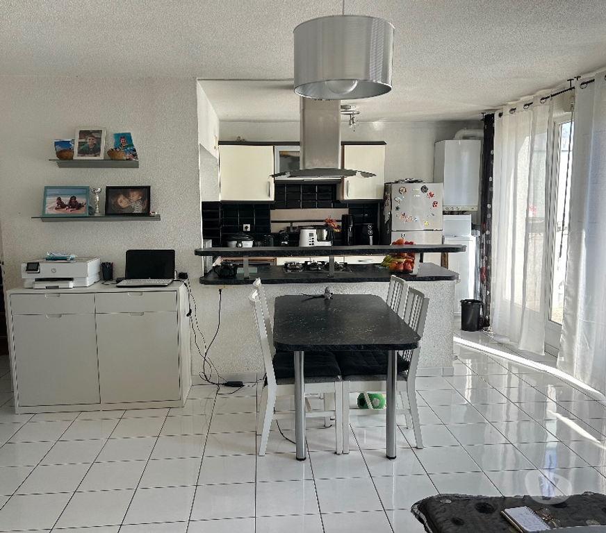 Appartements à vendre Isère Grenoble - Photos Vivastreet Triplex dans résidence sécurisée