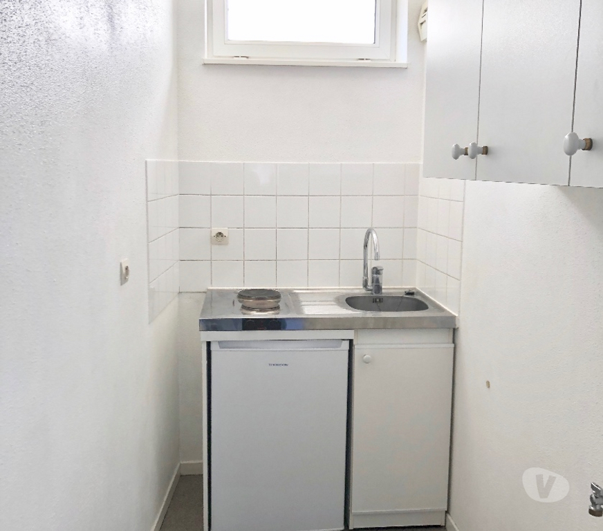 Location appartement Bas-Rhin Strasbourg - Photos Vivastreet Strasbg-Centre grand 1P. quartier Halles Gare