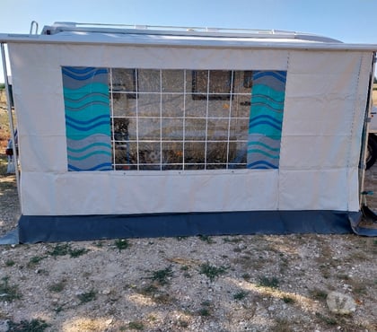 Equipements - Services Bouillargues Gard - Photos Vivastreet A VENDRE AUVENT CAMPING CAR