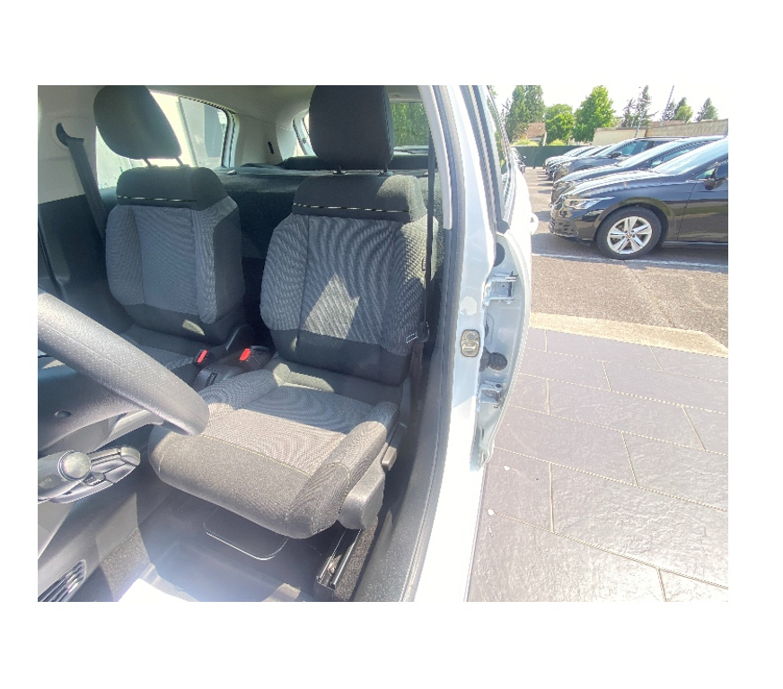 Voiture d'occasion Oise Nogent sur Oise - 60180 - Photos Vivastreet CITROEN C3 BLUEHDI 75 CH1.6 FEEL BUSINESS R 2 PLACE 72000KM