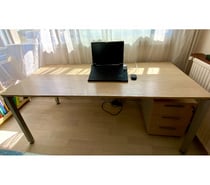 Bureau + caisson à tiroirs – Très bon état
