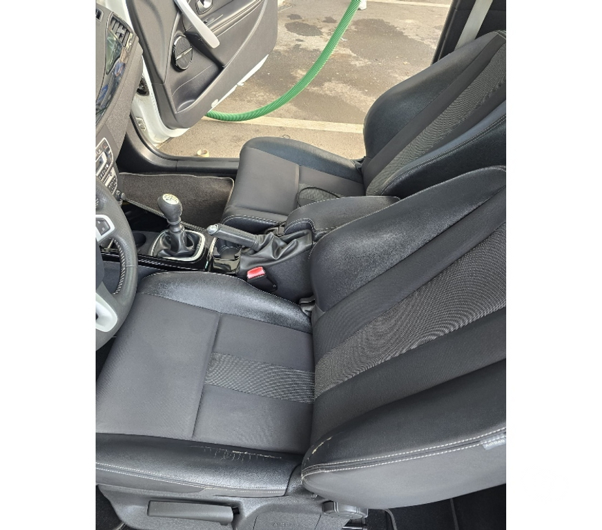 Voiture d'occasion Marne Reims - Photos Vivastreet Renault Mégane Coupé
