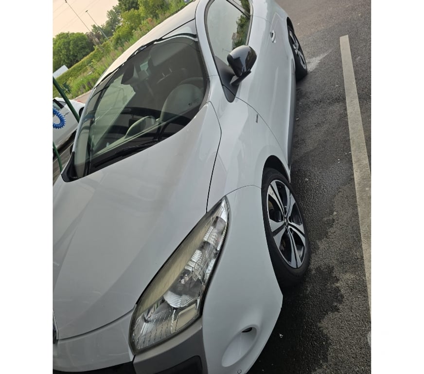 Voiture d'occasion Marne Reims - Photos Vivastreet Renault Mégane Coupé