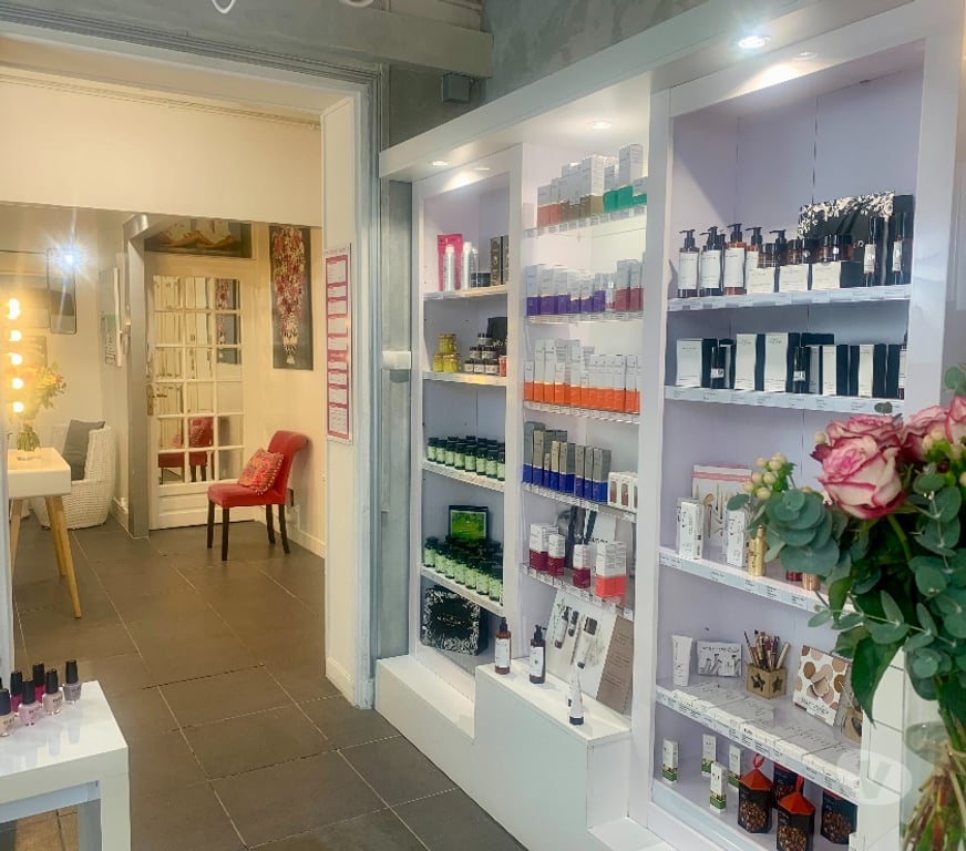 Fond de Commerce a vendre Val-d'Oise Enghien les Bains - 95880 - Photos Vivastreet Institut de beauté & Spa Aloria – Enghien-les-Bains (95)