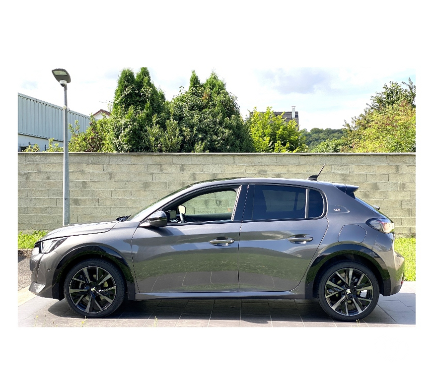 Voiture d'occasion Oise Nogent sur Oise - 60180 - Photos Vivastreet PEUGEOT 208 GT 100 CH BOÎTE AUTO EAT8 AN 2023 8234 KM