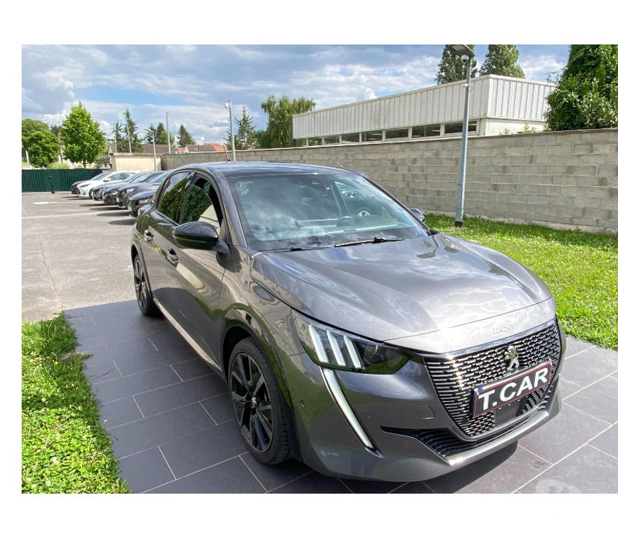 Voiture d'occasion Oise Nogent sur Oise - 60180 - Photos Vivastreet PEUGEOT 208 GT 100 CH BOÎTE AUTO EAT8 AN 2023 8234 KM