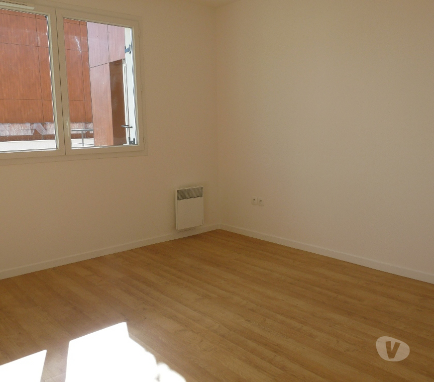 Location appartement Hauts-de-Seine Antony - 92160 - Photos Vivastreet T3 à côté RER C Antony 92160 1292€ CC