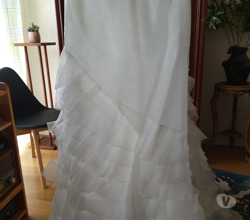 Vêtements occasion Puy-de-Dôme Clermont Ferrand - Photos Vivastreet Robe de mariée blanche Cymbeline
