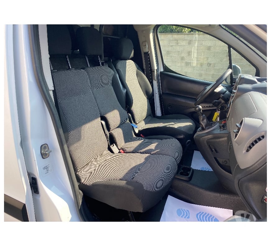 Voiture d'occasion Oise Nogent sur Oise - 60180 - Photos Vivastreet PEUGEOT PARTNER PREMIUM STANDARD PACK 1.6 BLUEHDI 82300 KM