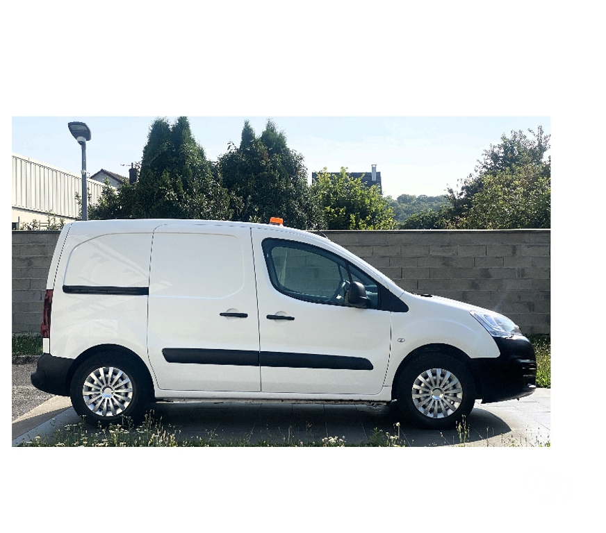 Voiture d'occasion Oise Nogent sur Oise - 60180 - Photos Vivastreet PEUGEOT PARTNER PREMIUM STANDARD PACK 1.6 BLUEHDI 82300 KM