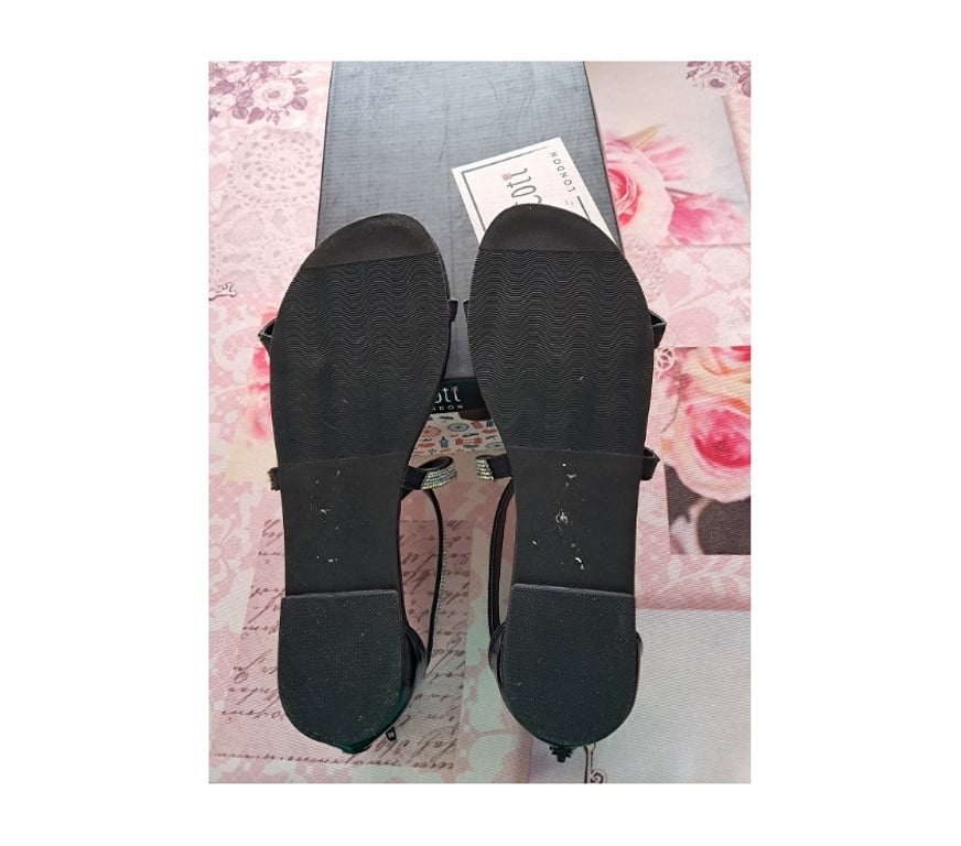 Chaussures Moselle Maizières-lès-Metz - 57280 - Photos Vivastreet Sandale chaussures 39 neuf noire mode ete strass femme