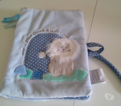 Equipements bébés Almont les Junies Aveyron - Photos Vivastreet 12€ Protège carnet santé Lion (Doudou et cie)