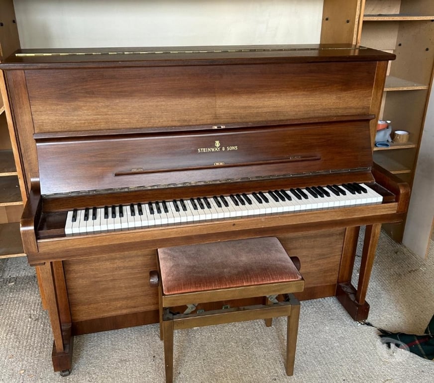 Instruments de musique Paris Paris 13ème ardt - 75013 - Photos Vivastreet Piano droit Steinway & Sons