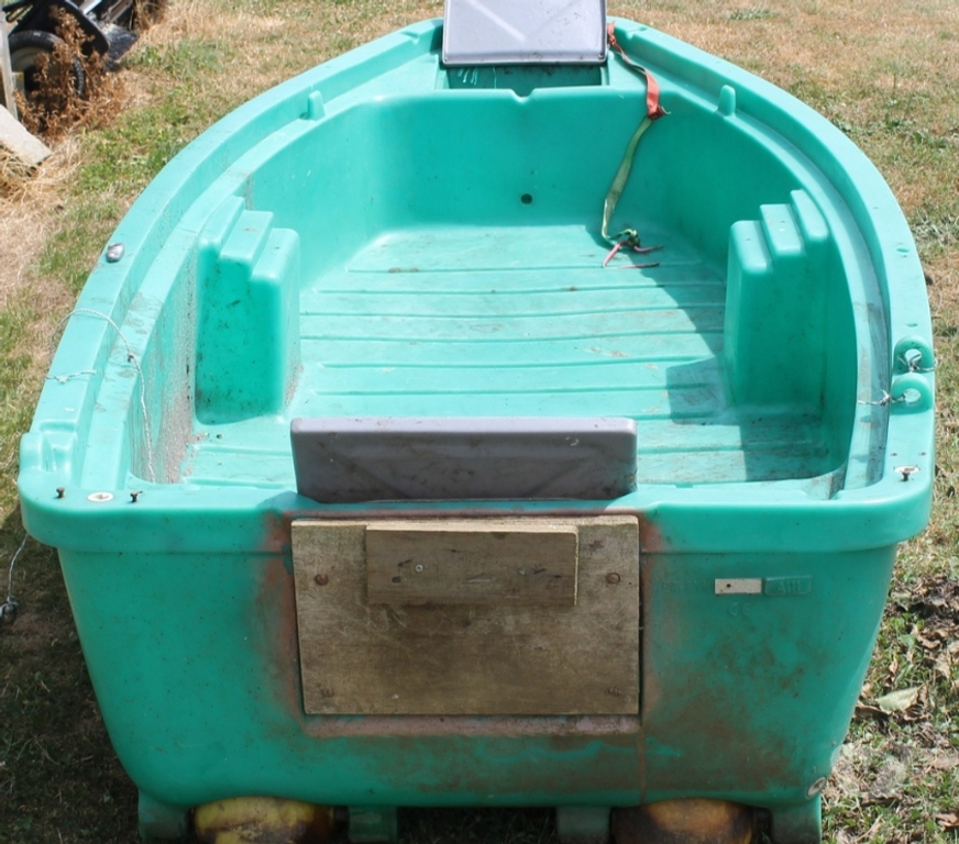 Bateaux à moteur Haute-Garonne Mancioux - 31360 - Photos Vivastreet Barque pêche « FUN YAK 280 » +Moteur Electrique ,400€