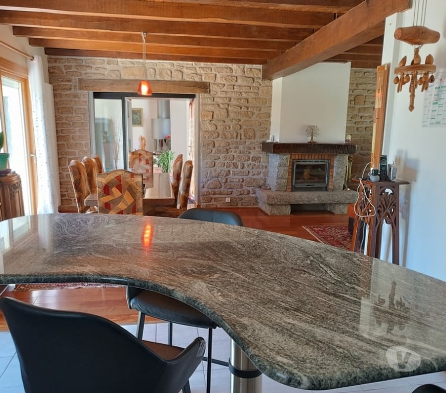 Vente Maison Finistère Huelgoat - 29690 - Photos Vivastreet Propriété de 18000 m² avec maison néo-bretonne 183 m²