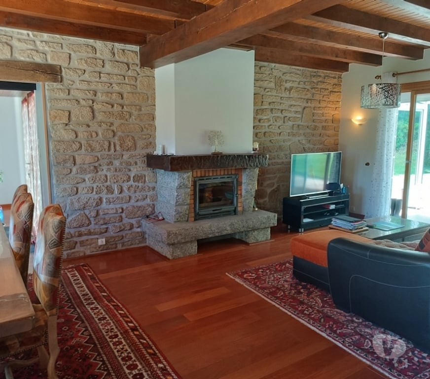 Vente Maison Finistère Huelgoat - 29690 - Photos Vivastreet Propriété de 18000 m² avec maison néo-bretonne 183 m²