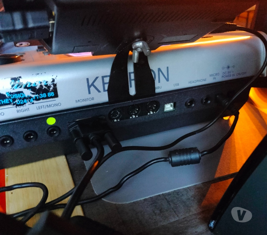Instruments de musique Haut-Rhin Mulhouse - Photos Vivastreet Arrangeur lecteur Ketron Midjay