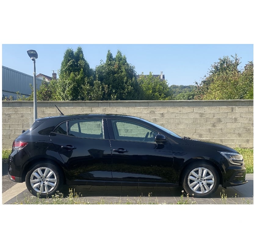 Voiture d'occasion Oise Nogent sur Oise - 60180 - Photos Vivastreet RENAULT MEGANE 4 BLUE DCI 115 CH BUSINESS EDC -21N