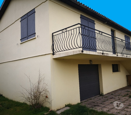 Location maisons Arles Bouches-du-Rhône - Photos Vivastreet Maison 4 pièces 3 ch 74 m² Arles (13129)