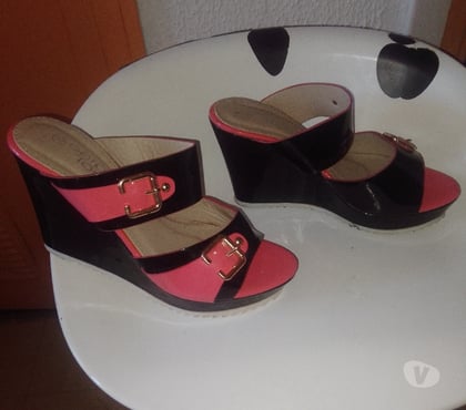 Chaussures et bottes occasion Bagnols sur Ceze Gard - Photos Vivastreet Sandales de luxe pour femme