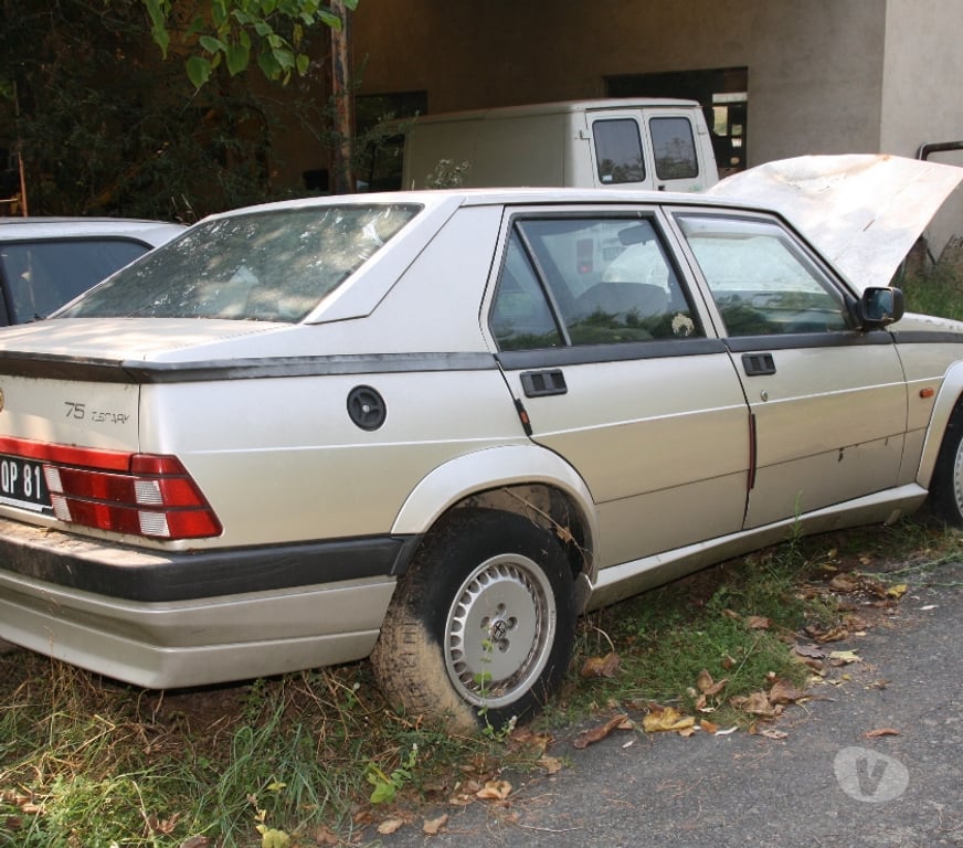 Voiture de collection Tarn Montdragon - 81440 - Photos Vivastreet ALFA ROMEO 75 TWIN SPARK léger choc avant 101269 km