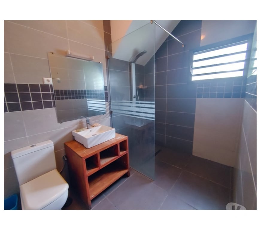 Vente Maison Madagascar - Photos Vivastreet Mahambo villa meublée, bord de la mer, accessible, 9500m2