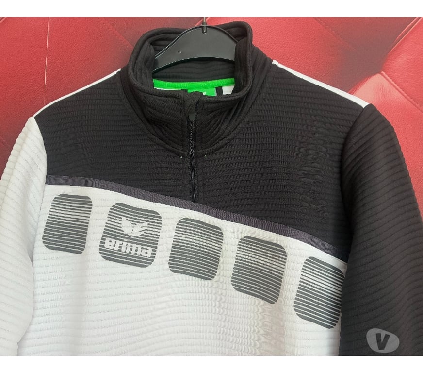 Vêtements occasion Rhône Caluire et Cuire - 69300 - Photos Vivastreet état neuf tenue de sport ERIMA