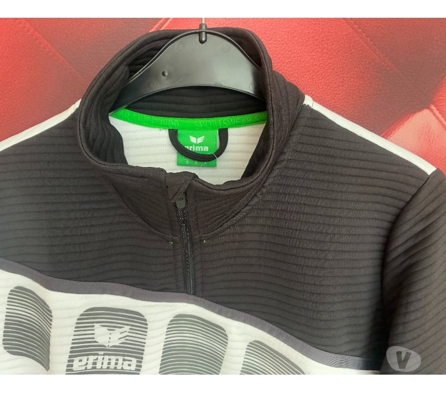 Vêtements occasion Rhône Caluire et Cuire - 69300 - Photos Vivastreet état neuf tenue de sport ERIMA