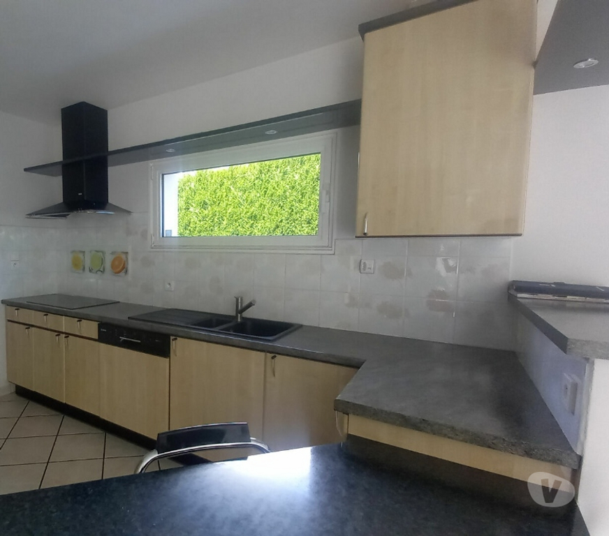 Location maison Côtes-d'Armor Guingamp - 22200 - Photos Vivastreet Maison 5 pièces 162 m² 22200 Guingamp
