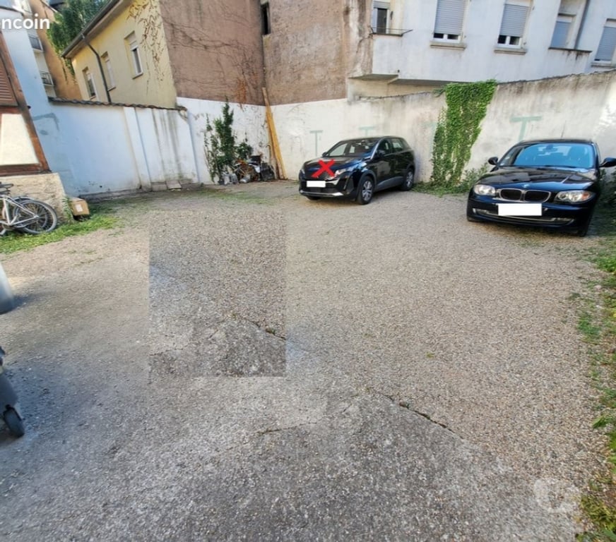 Parkings - Garages Lot-et-Garonne Miramont de Guyenne - 47800 - Photos Vivastreet FONCEZ! GARAGE GARDE MEUBLE
