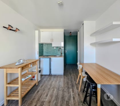 Location appartement meublé Courbevoie Hauts-de-Seine - Photos Vivastreet Superbe studio meublé Courbevoie