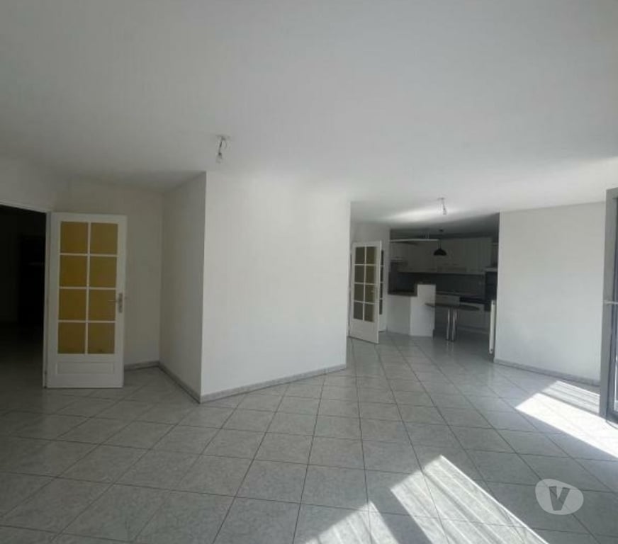 Location appartement Savoie Aix les Bains - 73100 - Photos Vivastreet Appartement 6 pièces 116 m² Aix-les-Bains