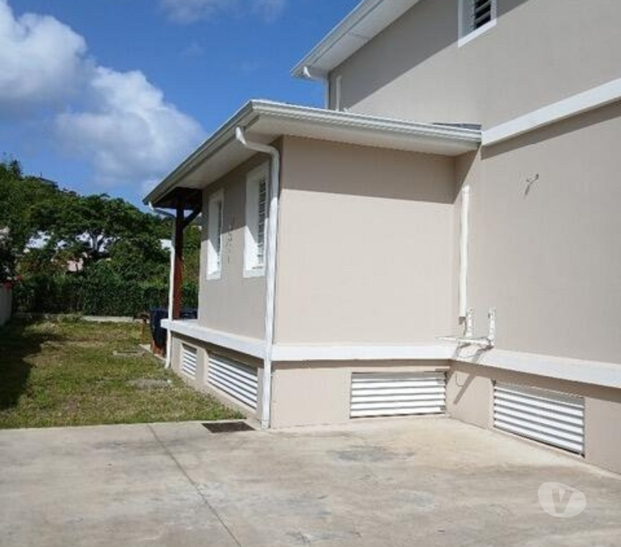 Location maison Martinique Les Trois Ilets - 97229 - Photos Vivastreet Villa T4 piscine à l’Anse à l’Âne