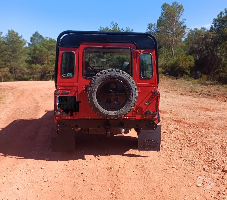 Voiture d'occasion Hérault Bedarieux - 34600 - Photos Vivastreet Defender td5 90