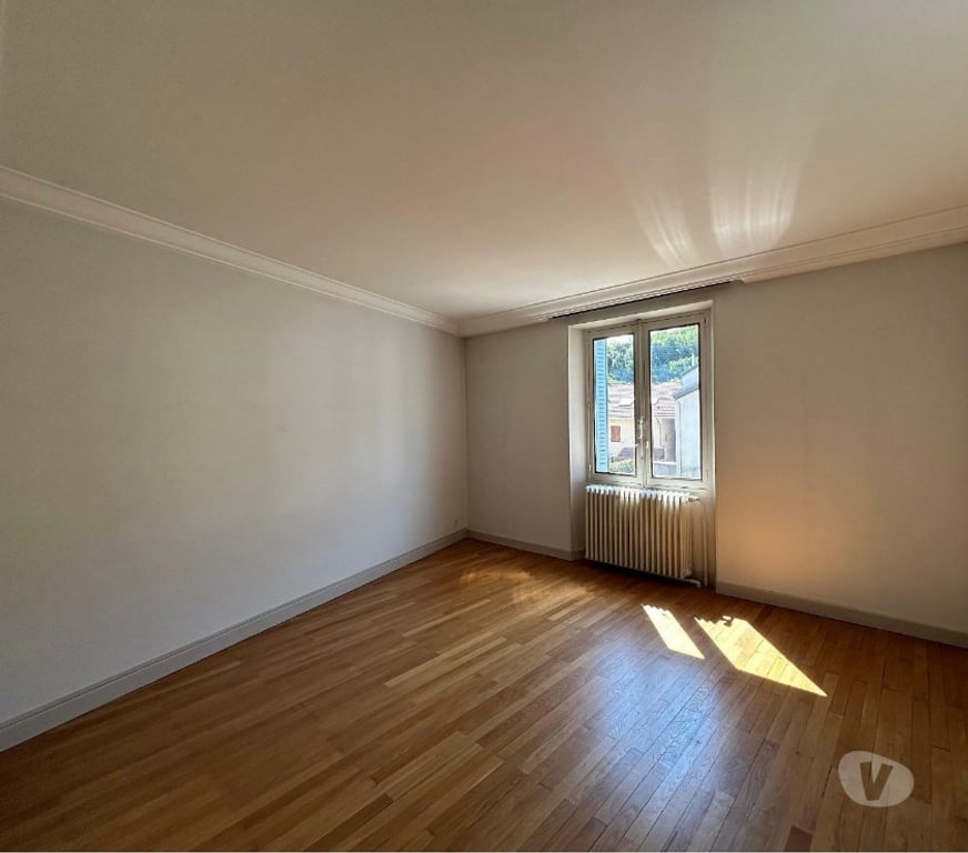 Location maison Isère Eybens - 38320 - Photos Vivastreet Maison 5 pièces 136 m² 38320 Eybens