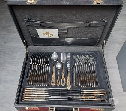 Ameublement - art de la table Grandvillers Vosges - Photos Vivastreet Ménagère Varaguen 70 pièces