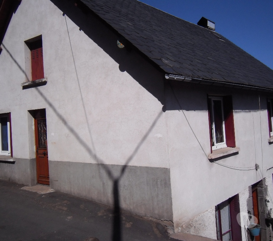 Location appartement Puy-de-Dôme Besse et St Anastaise - 63610 - Photos Vivastreet A louer F3 PLEIN PIED