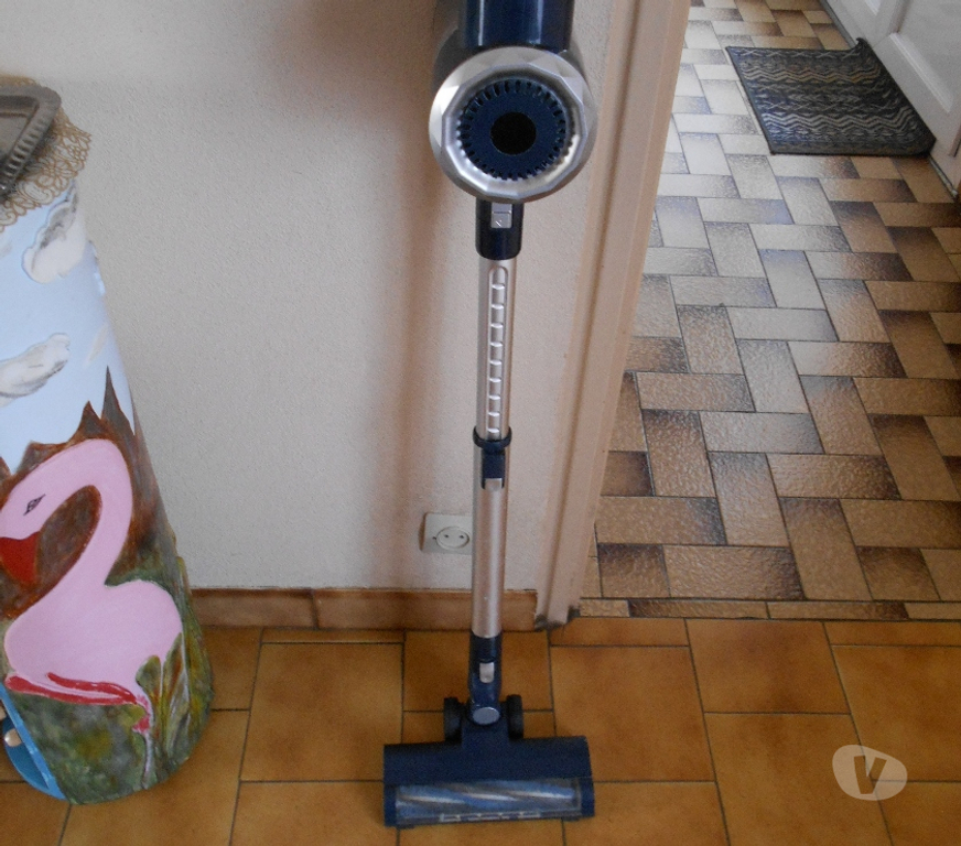 Electroménager occasion Loir-et-Cher Vendome - 41100 - Photos Vivastreet Aspirateur balai